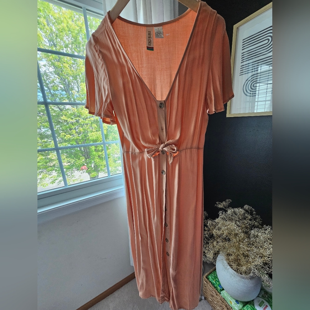 Mimi Chica Soft Peach V-Neck Top